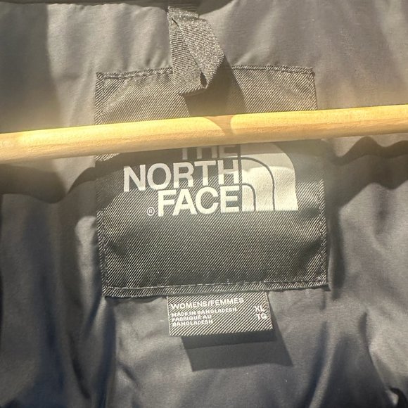 The North Face Women's 1996 Retro Nuptse Jacket - Picture 3 of 3